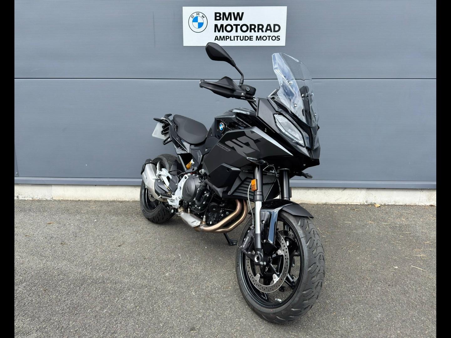 BMW F