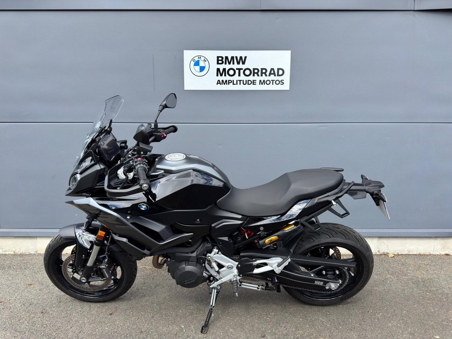 BMW F
