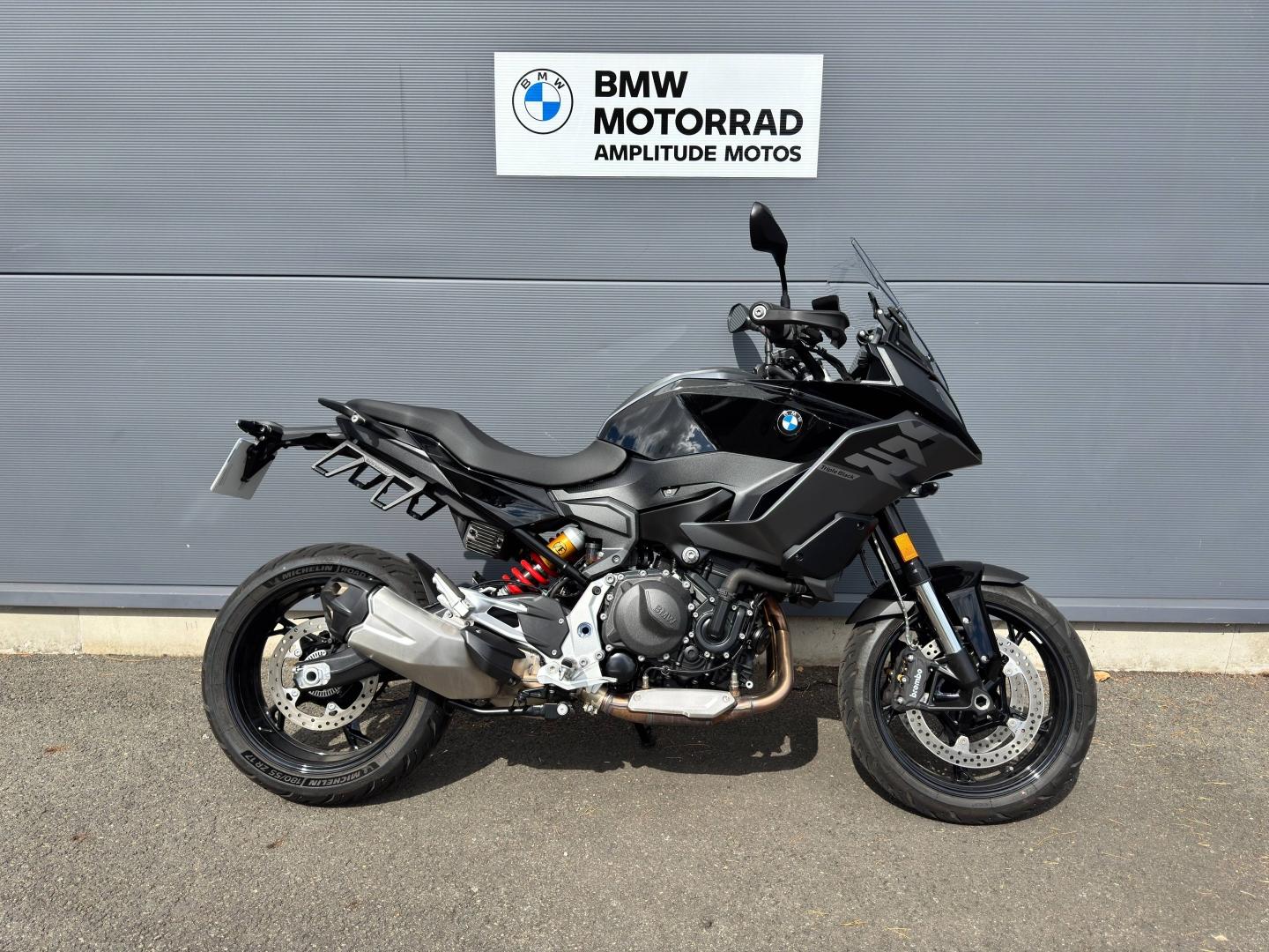 BMW F
