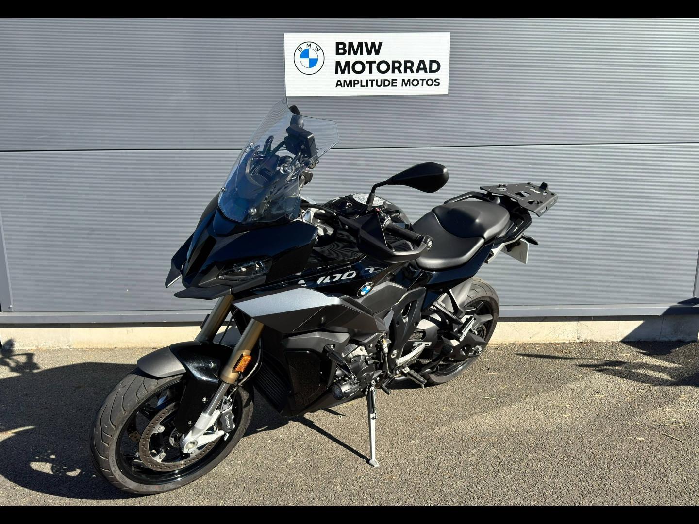 BMW S