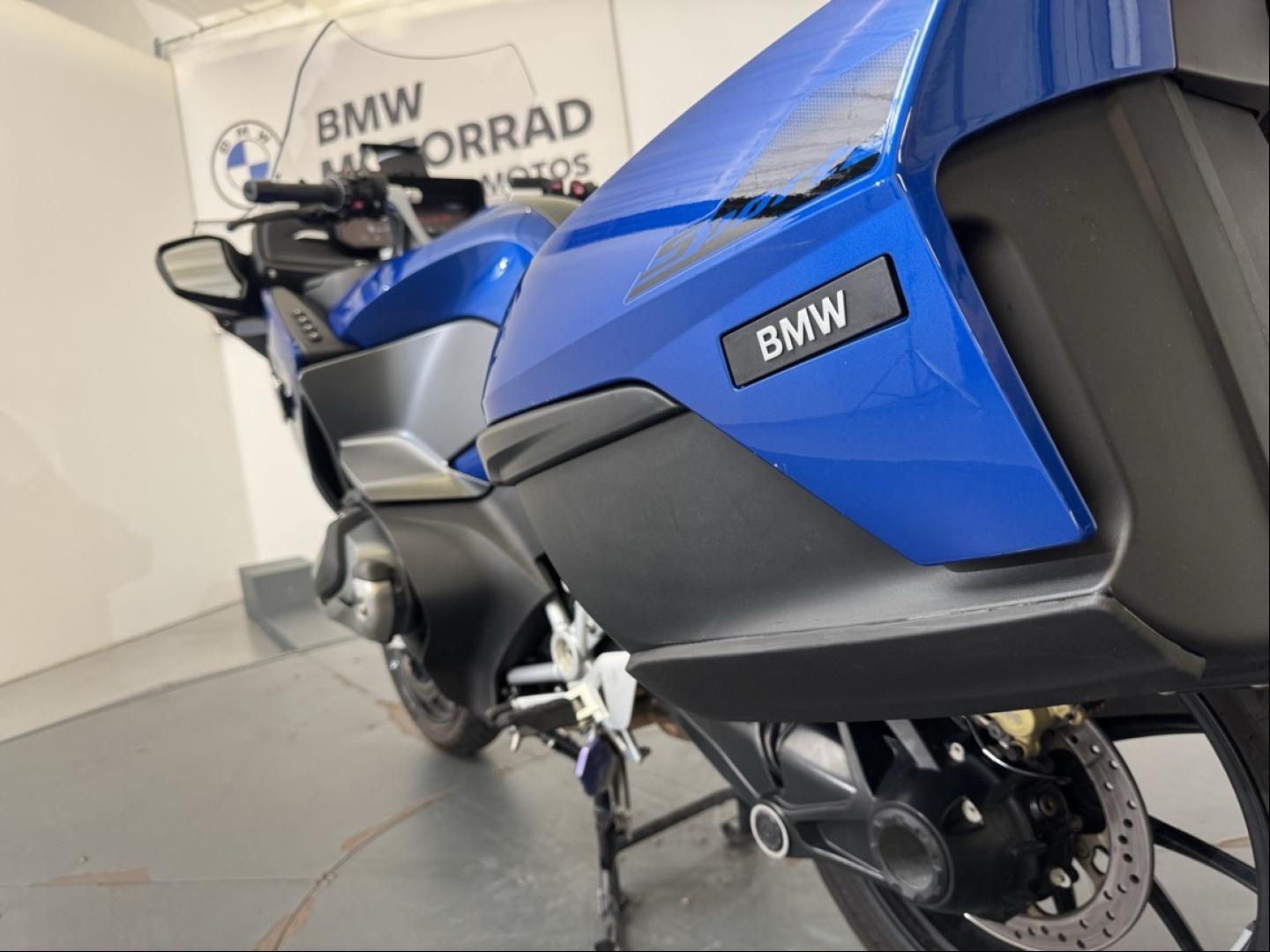 BMW R