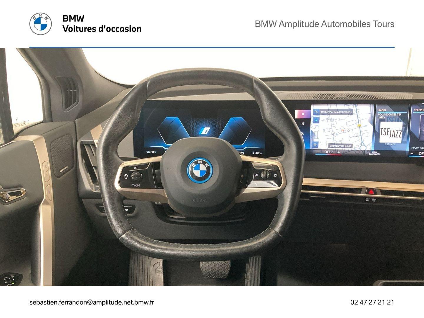 BMW iX