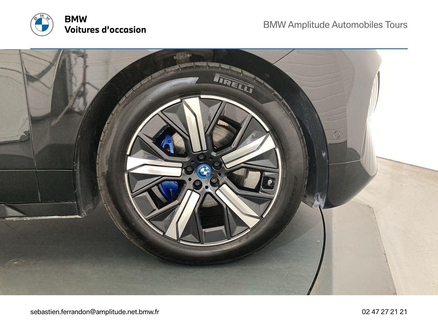 BMW iX