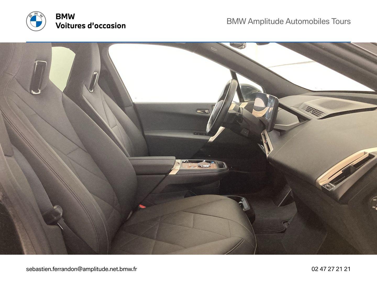 BMW iX