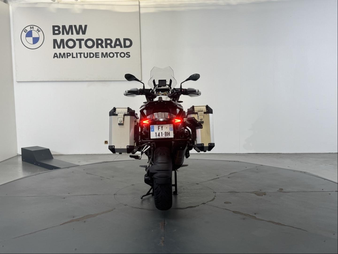 BMW R