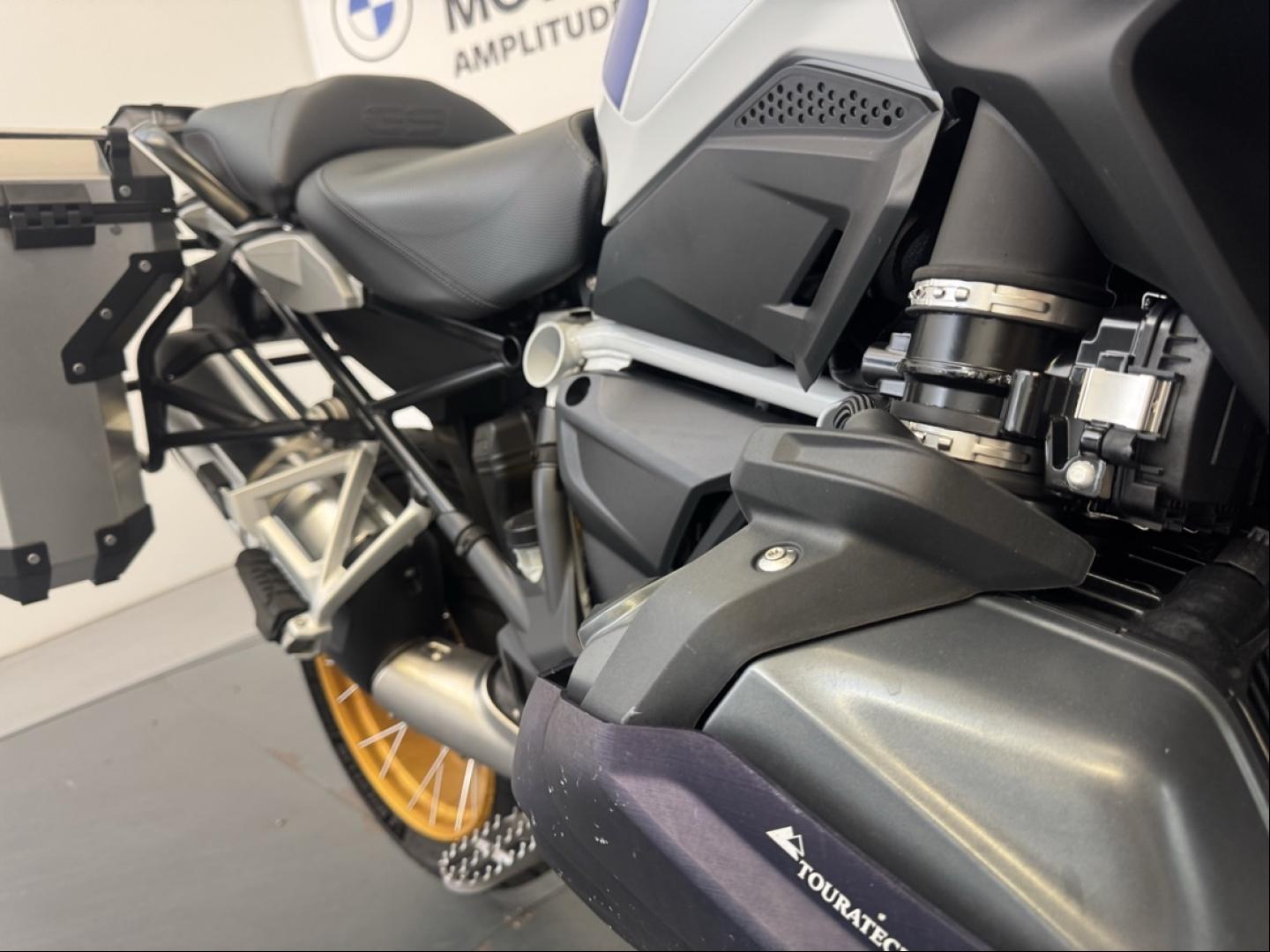 BMW R