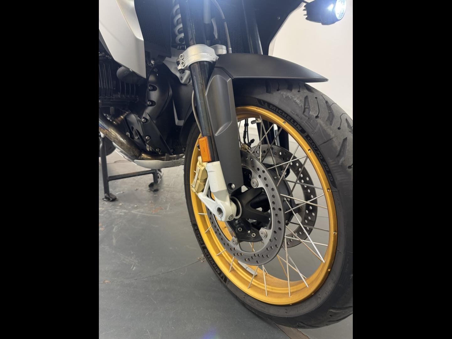 BMW R