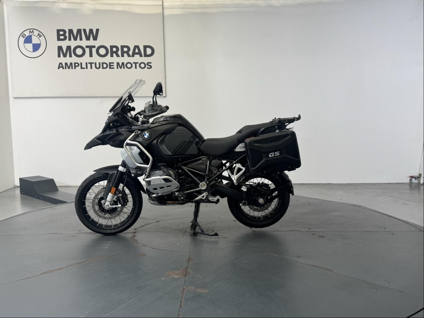 BMW R