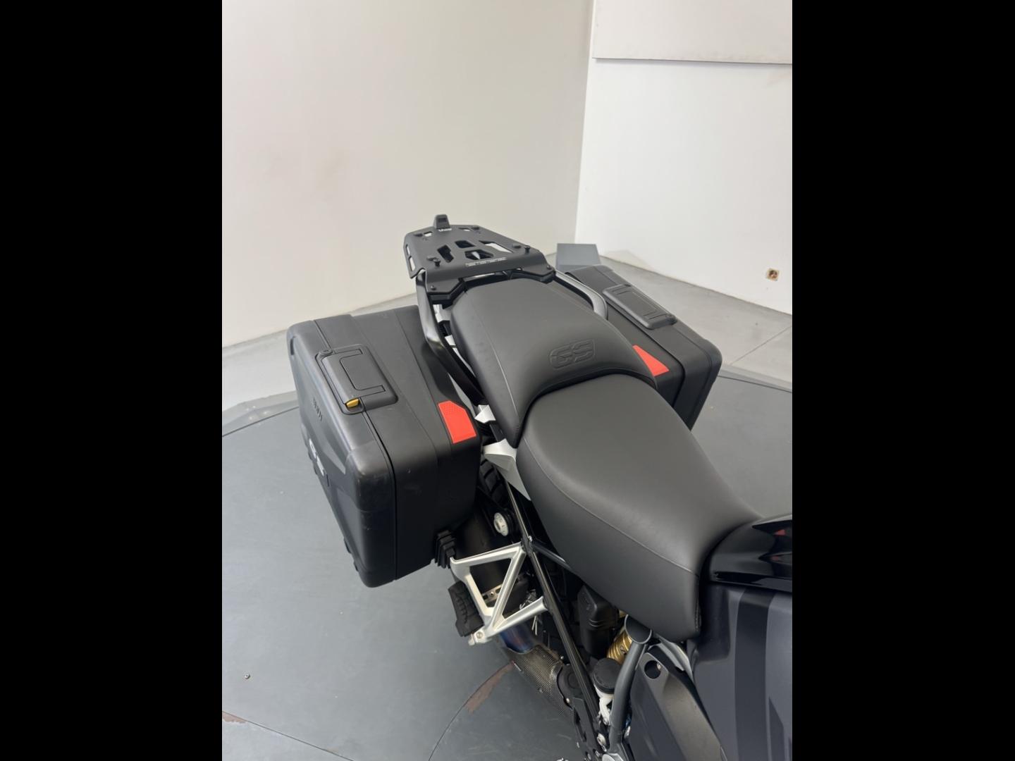 BMW R