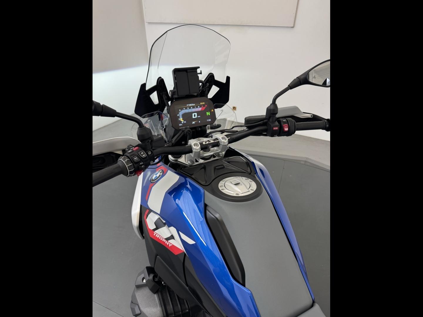 BMW R