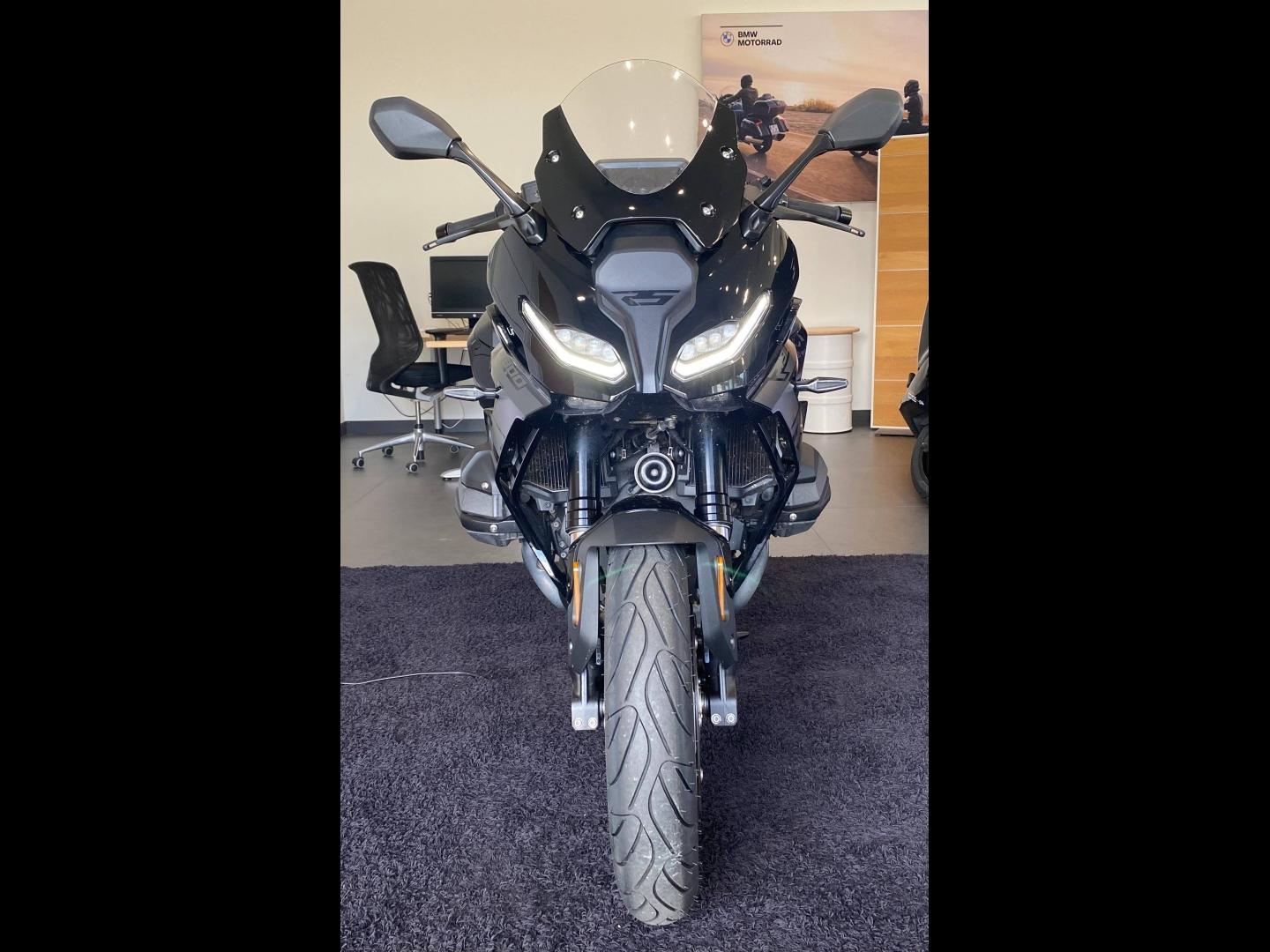 BMW R