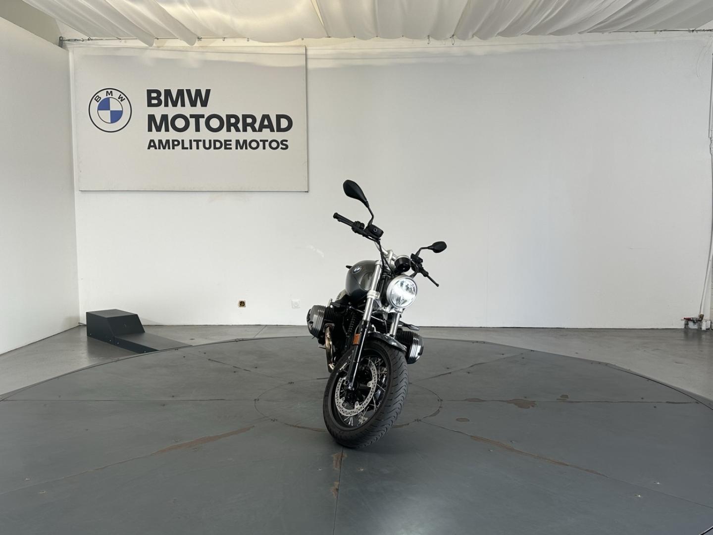 BMW R