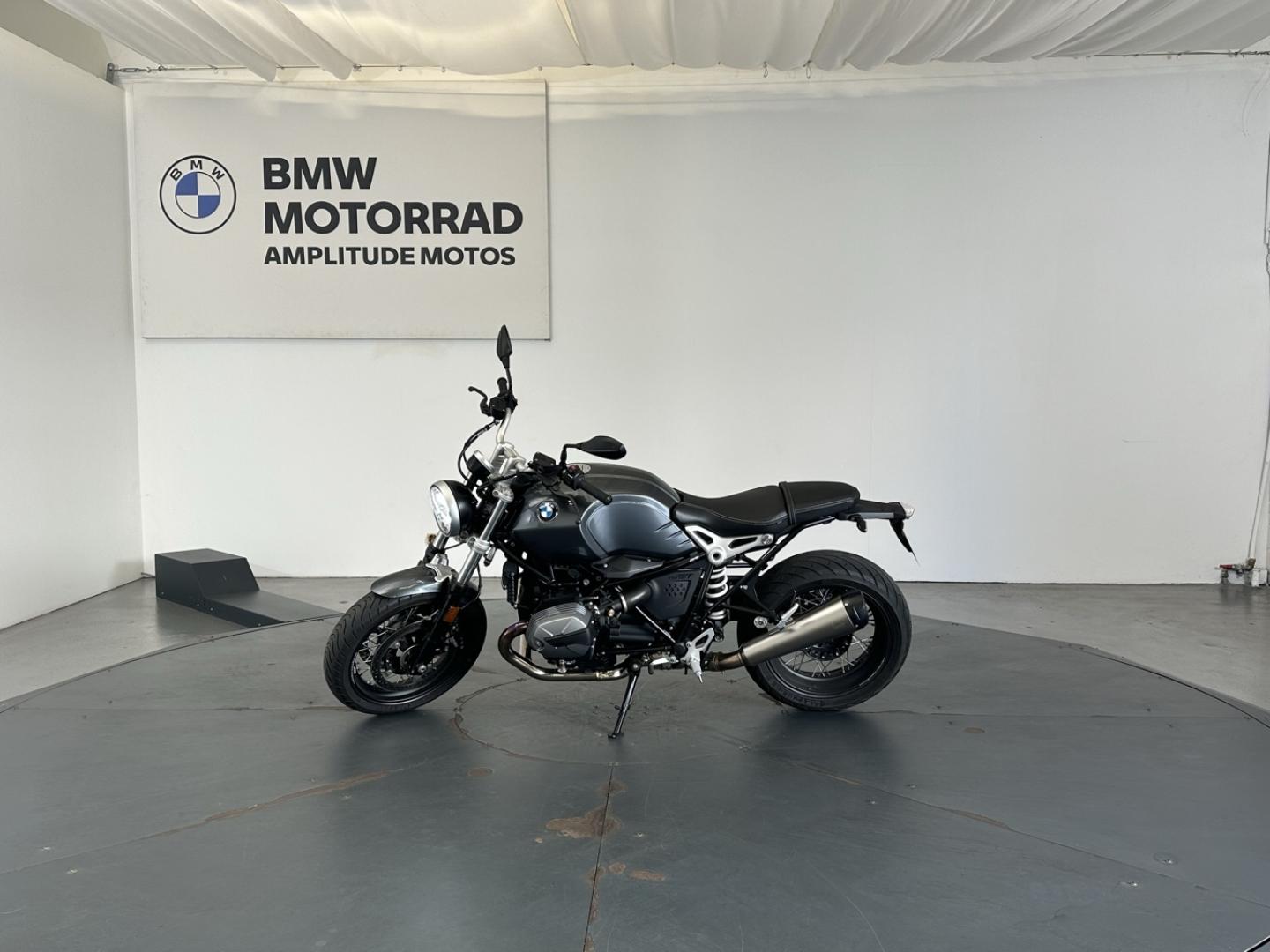 BMW R