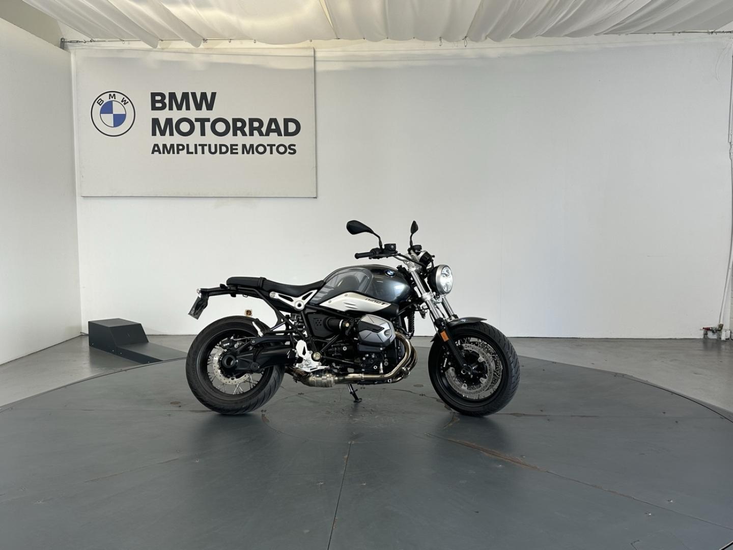 BMW R