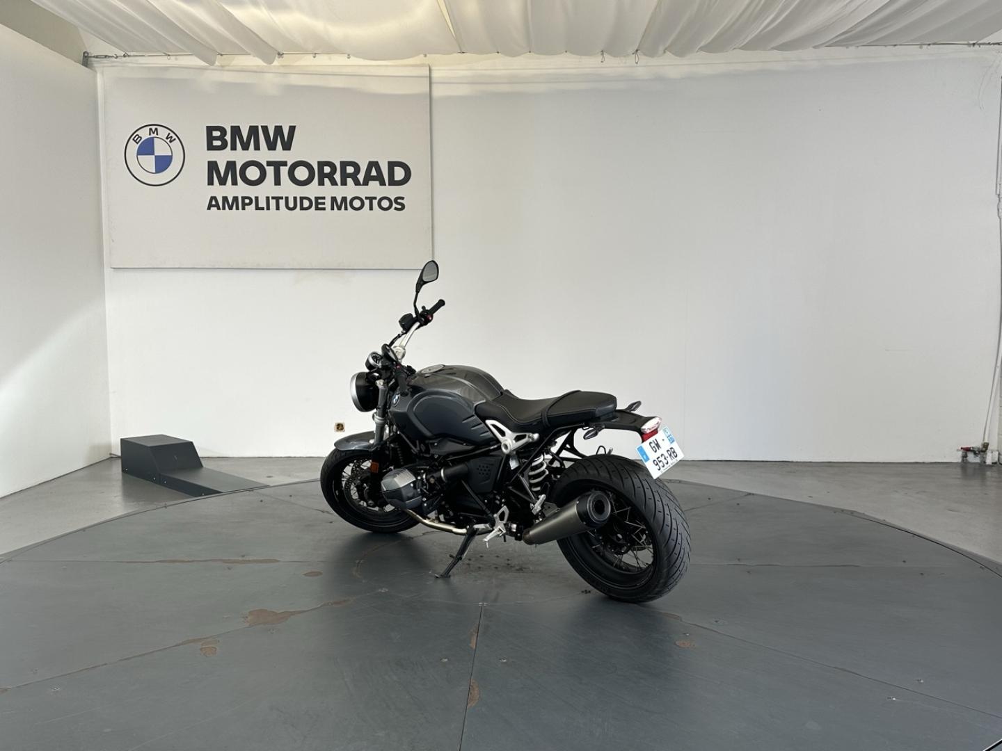 BMW R