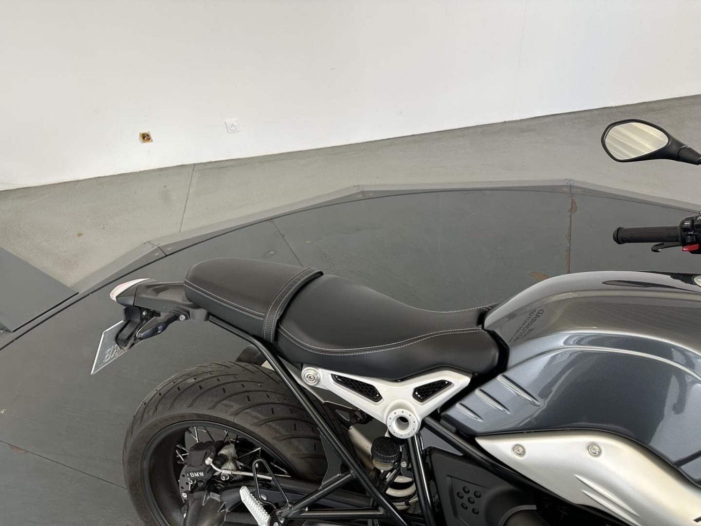 BMW R