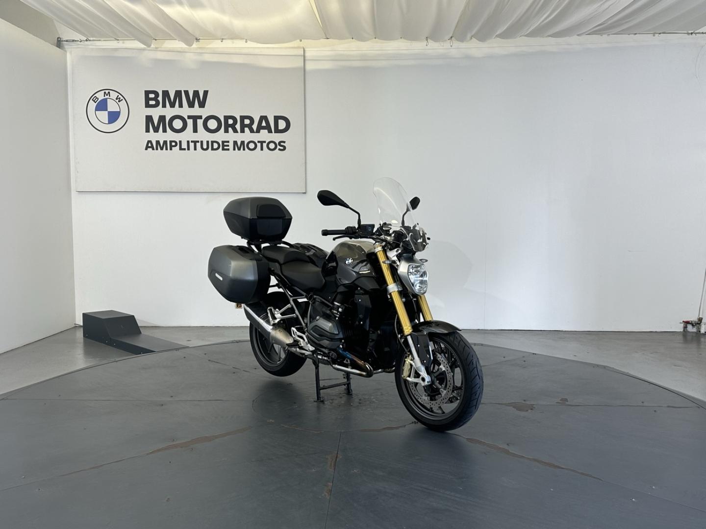BMW R