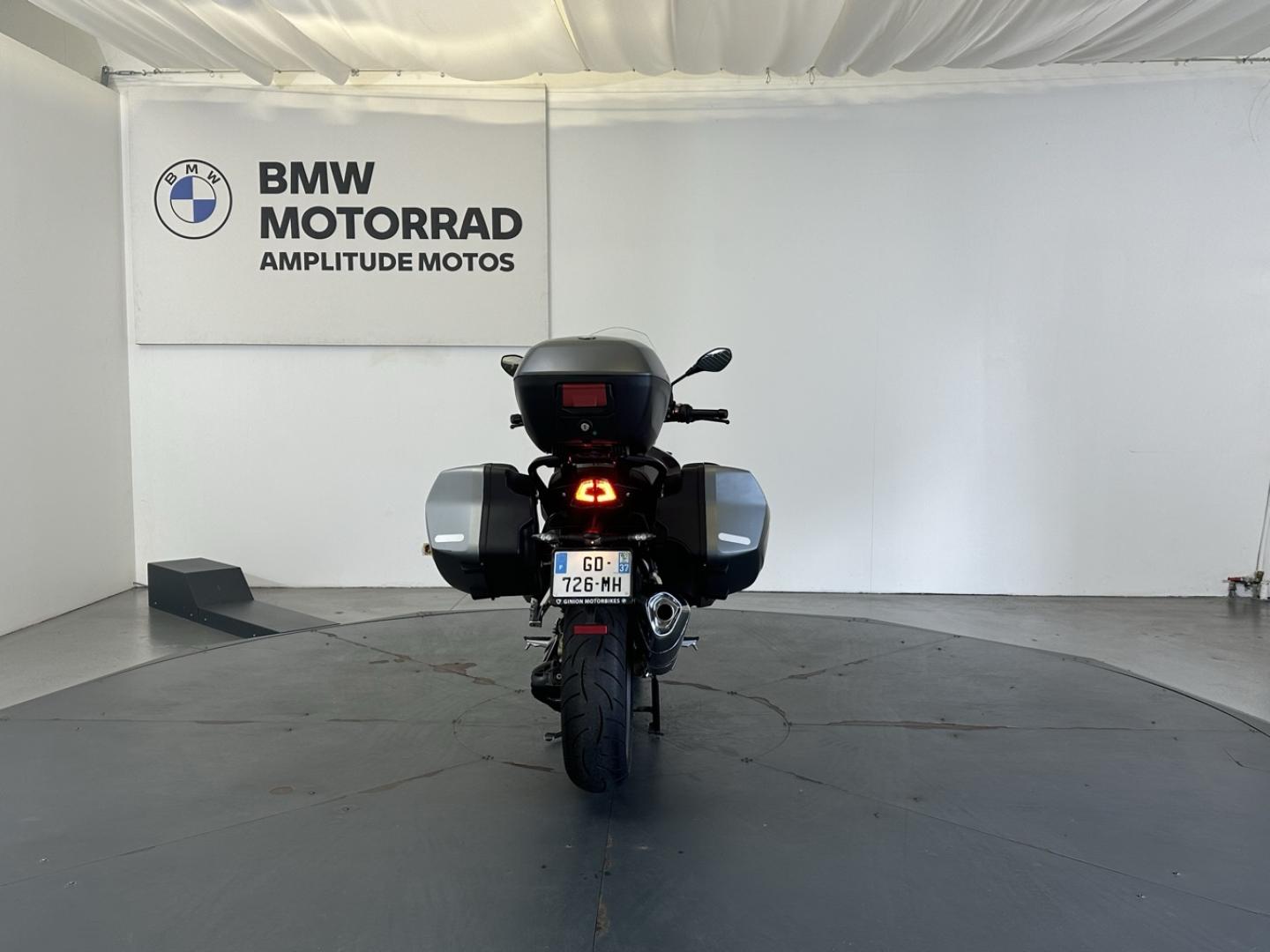 BMW R