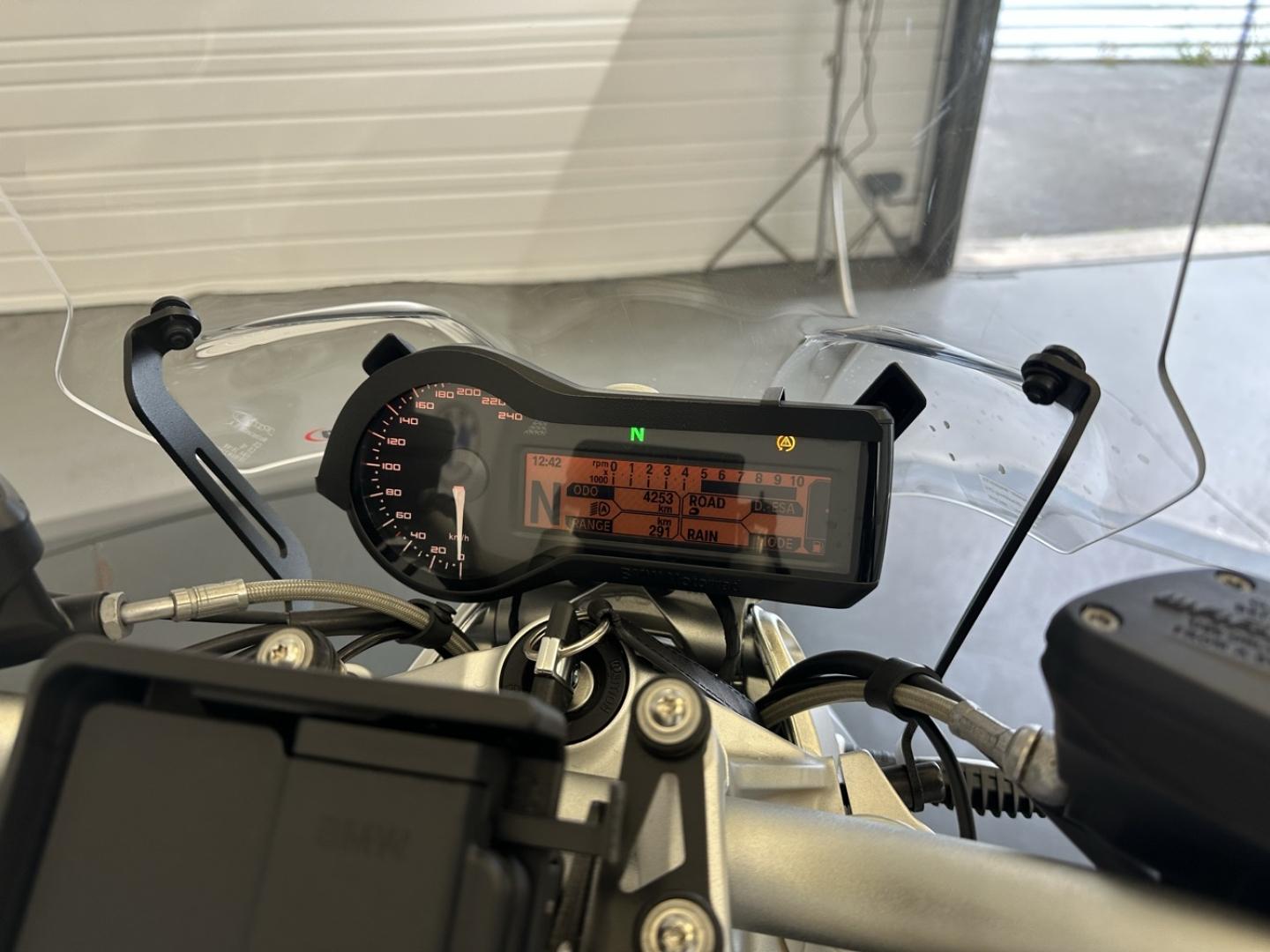 BMW R