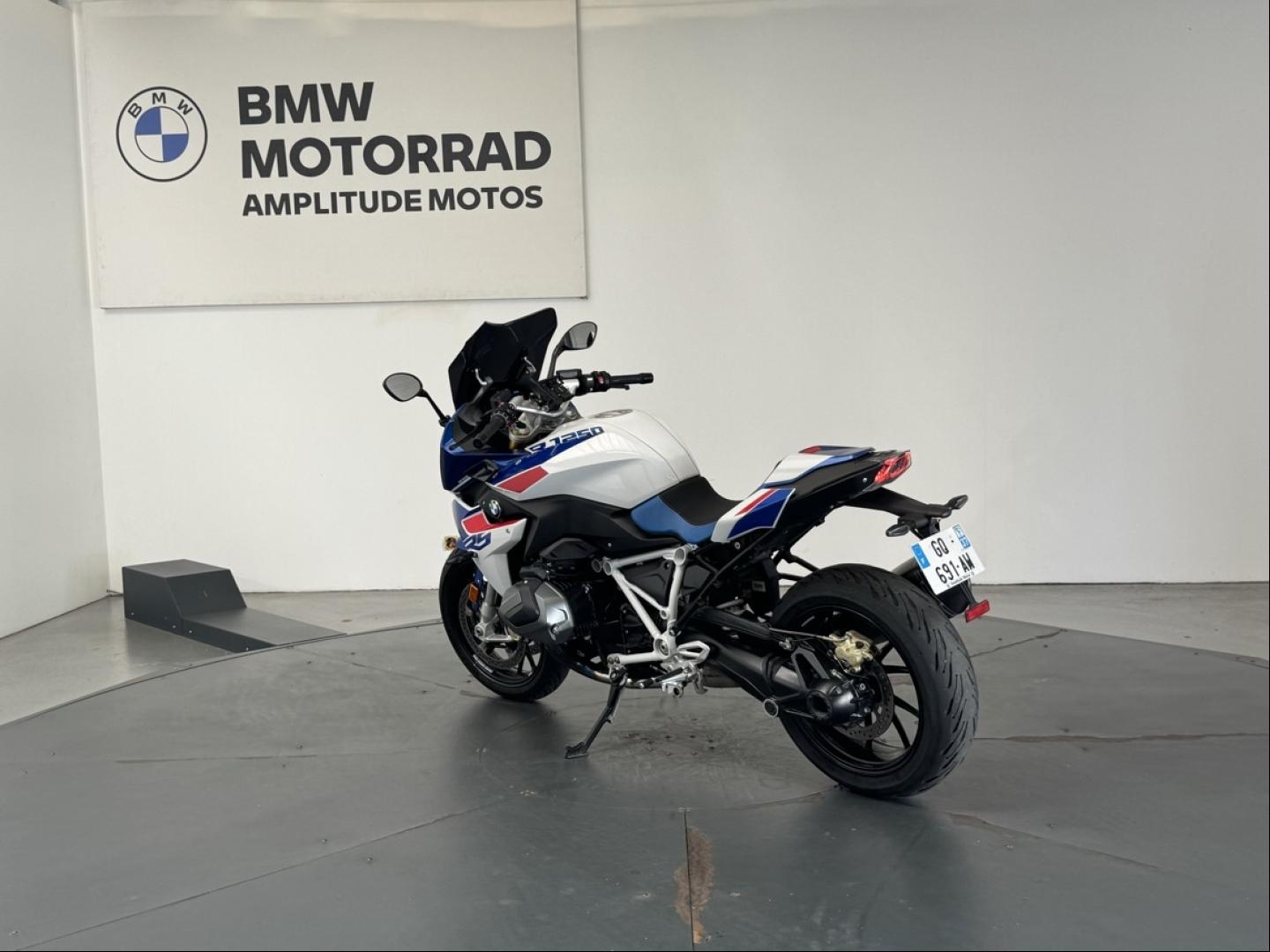 BMW R