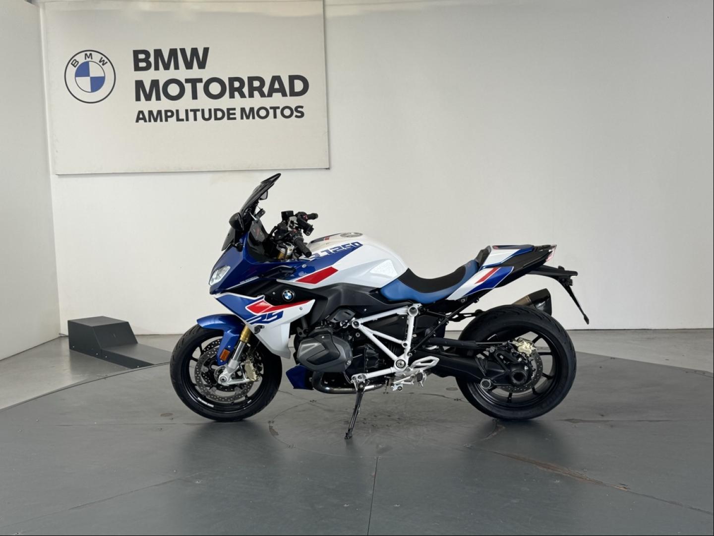 BMW R