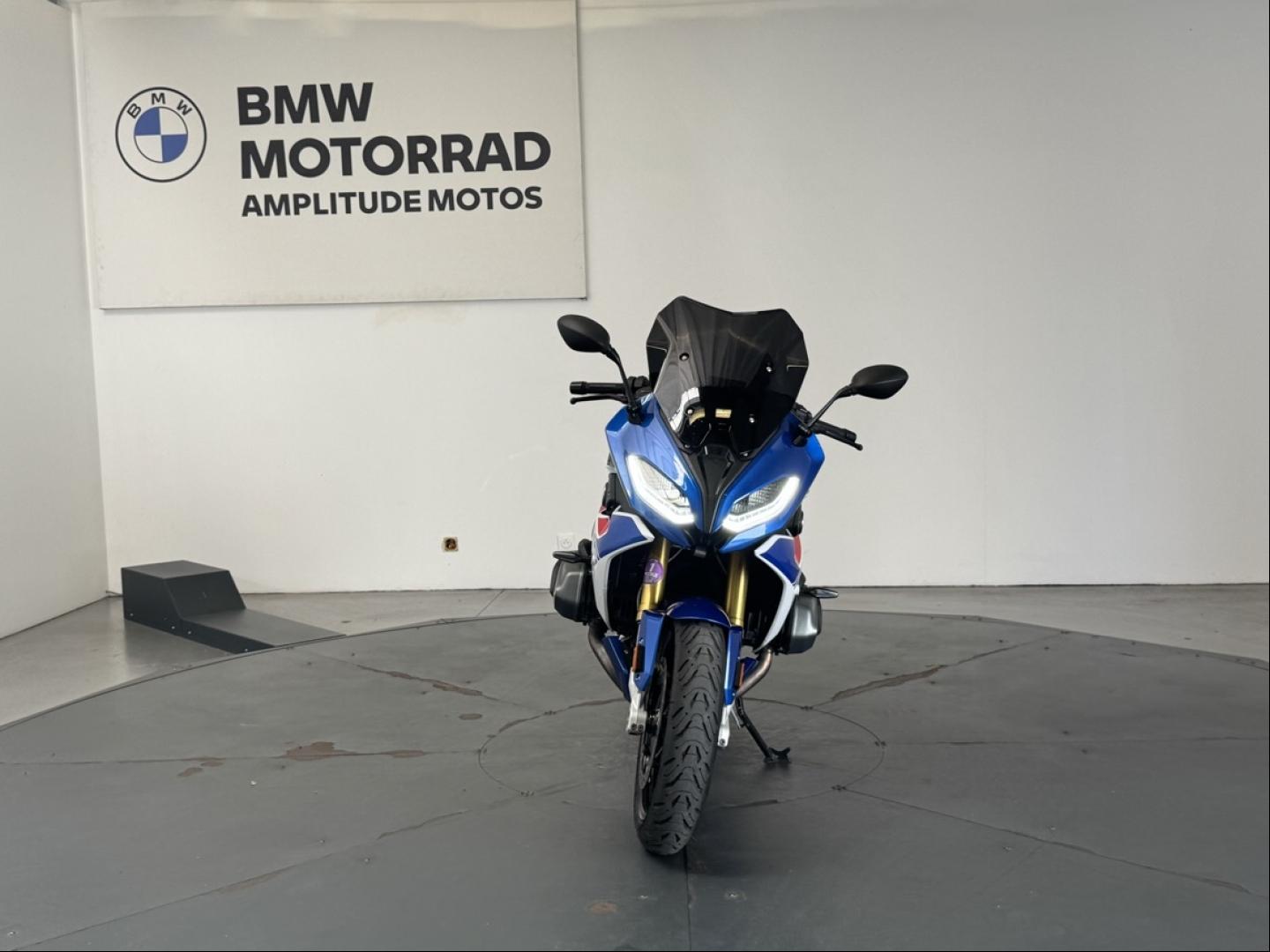 BMW R