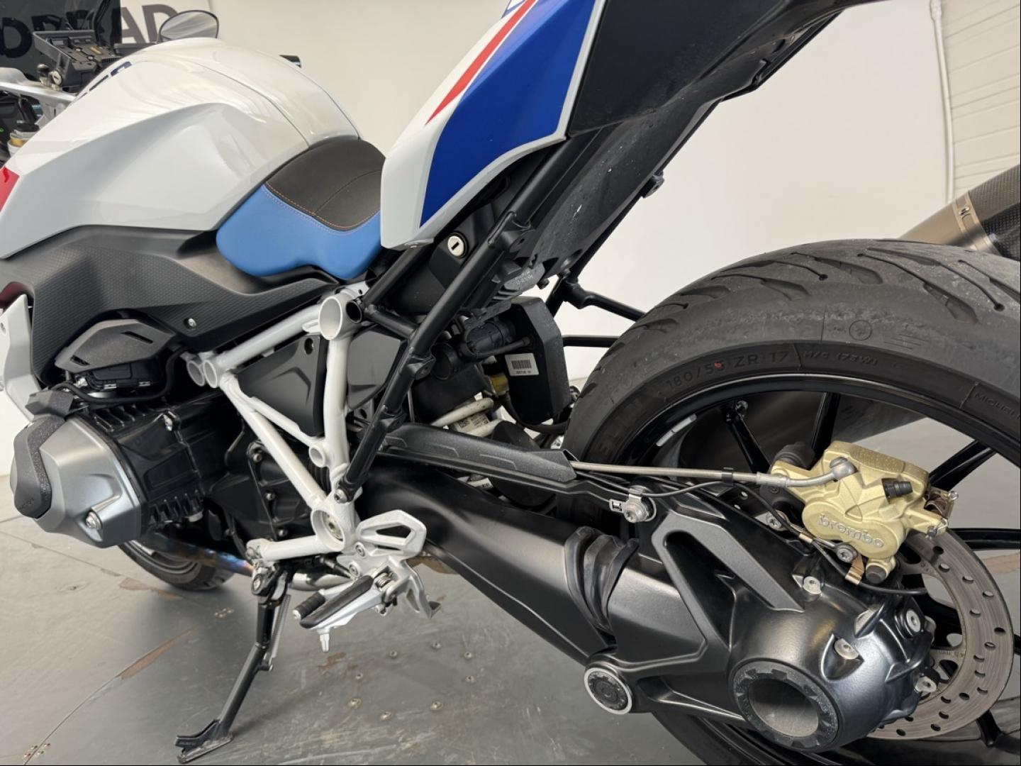 BMW R