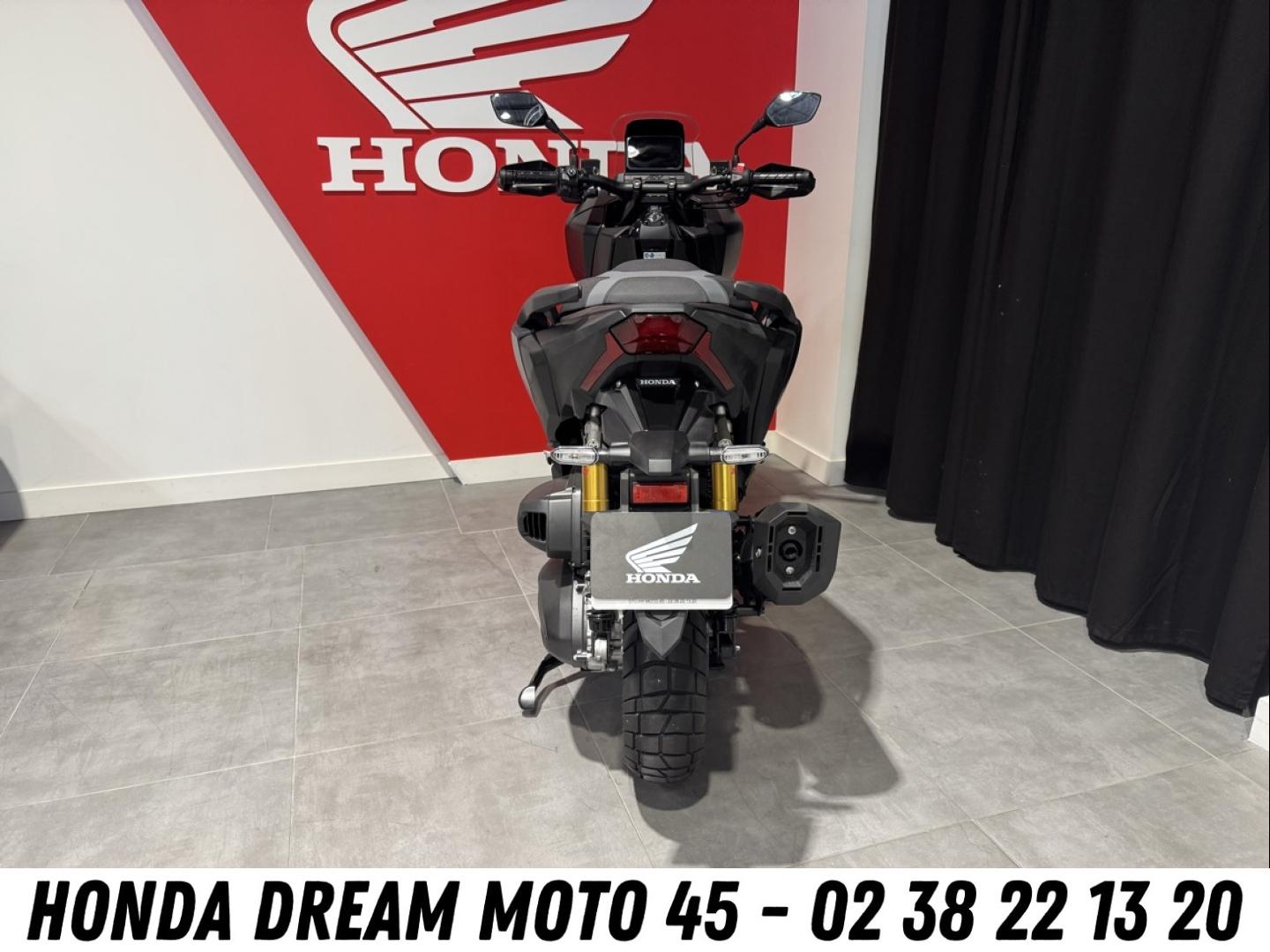HONDA ADV