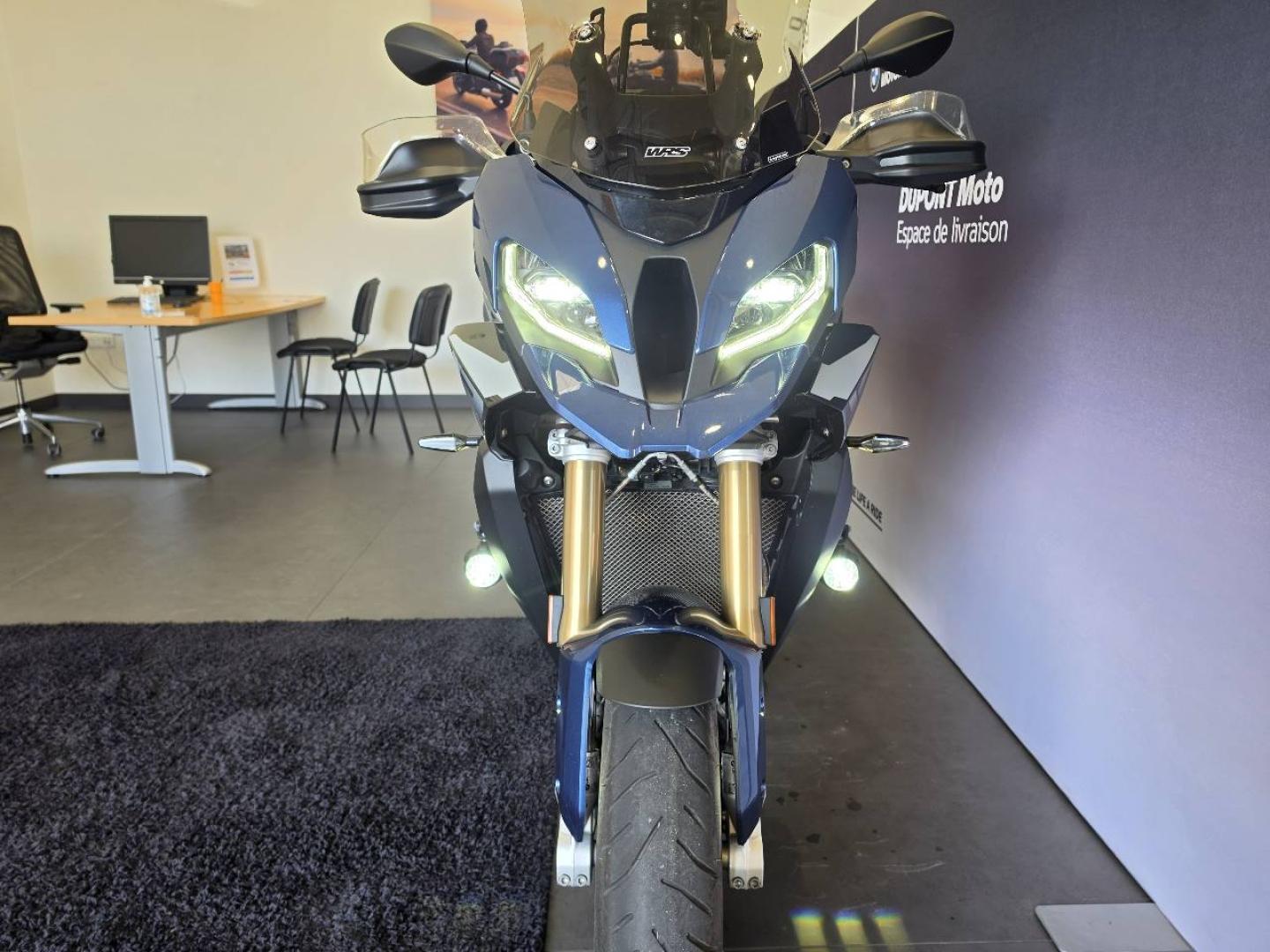 BMW S