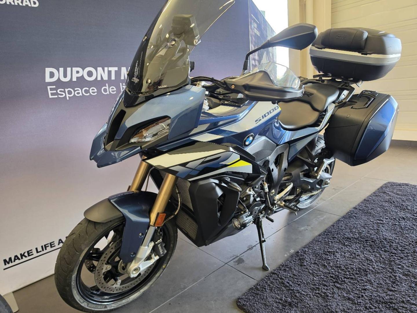 BMW S