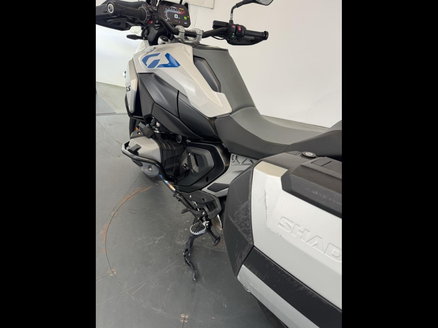BMW R