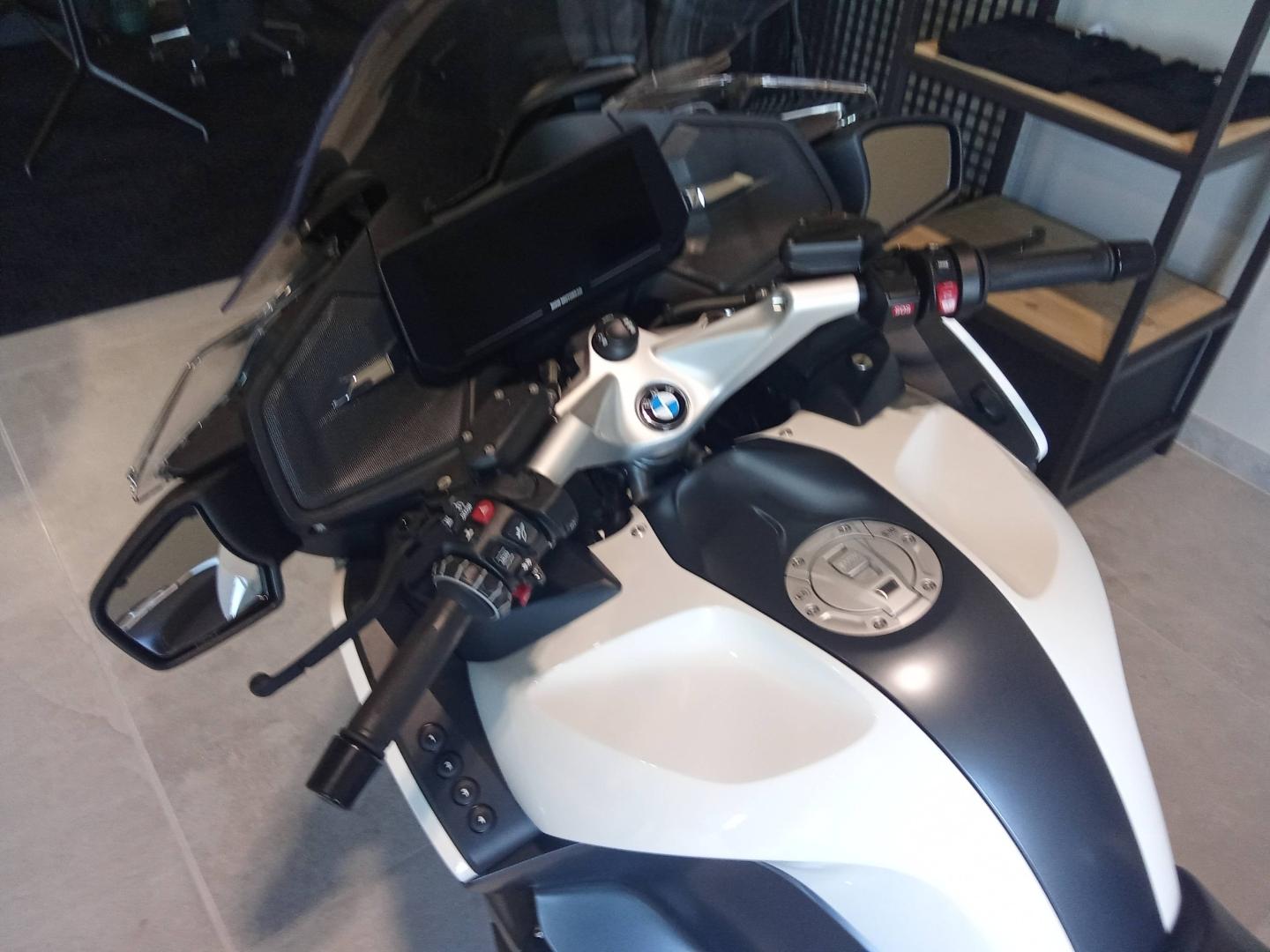 BMW R