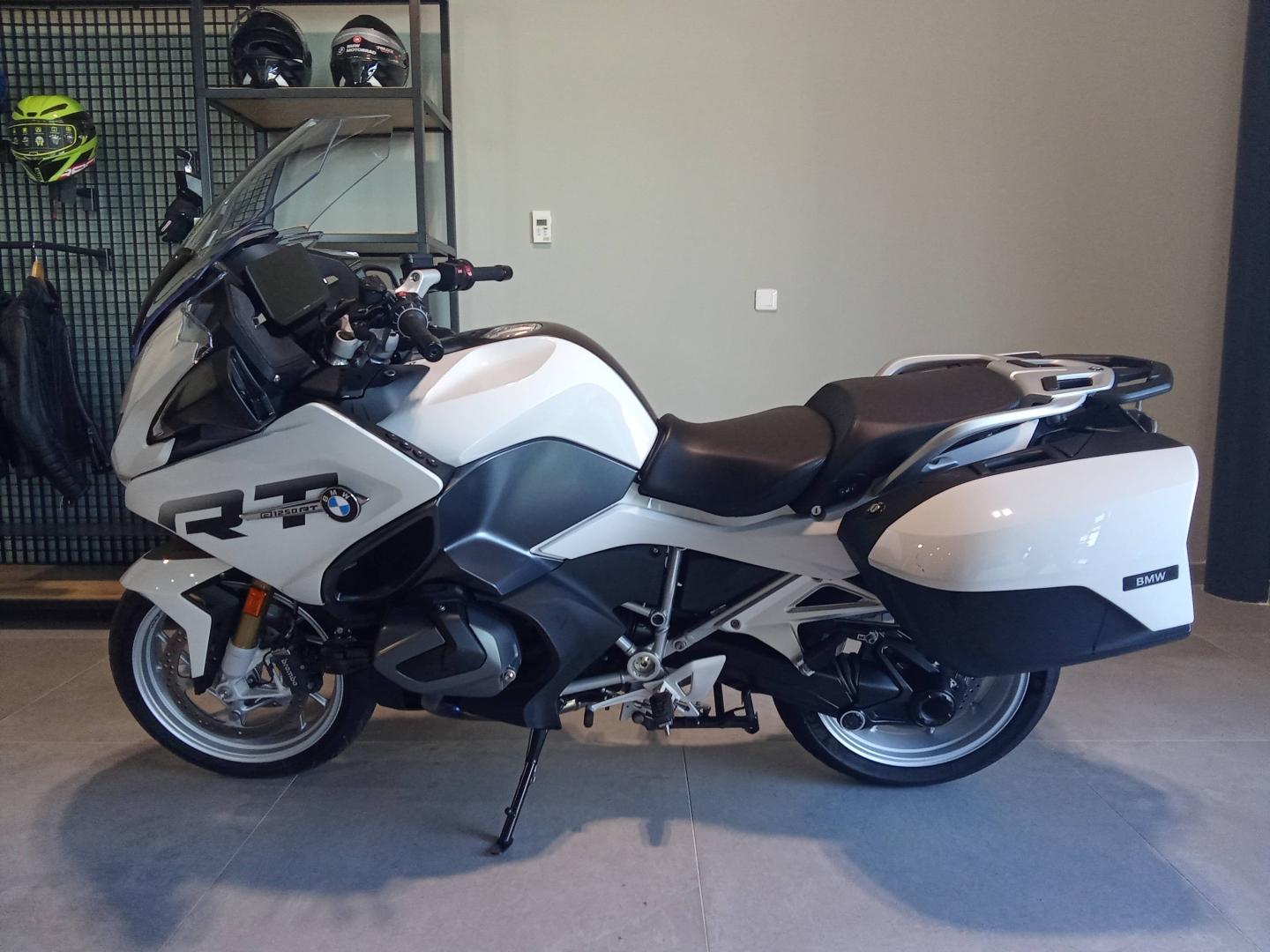 BMW R