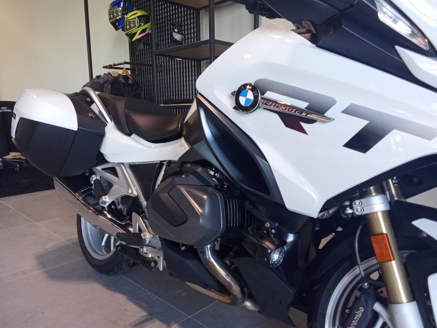 BMW R