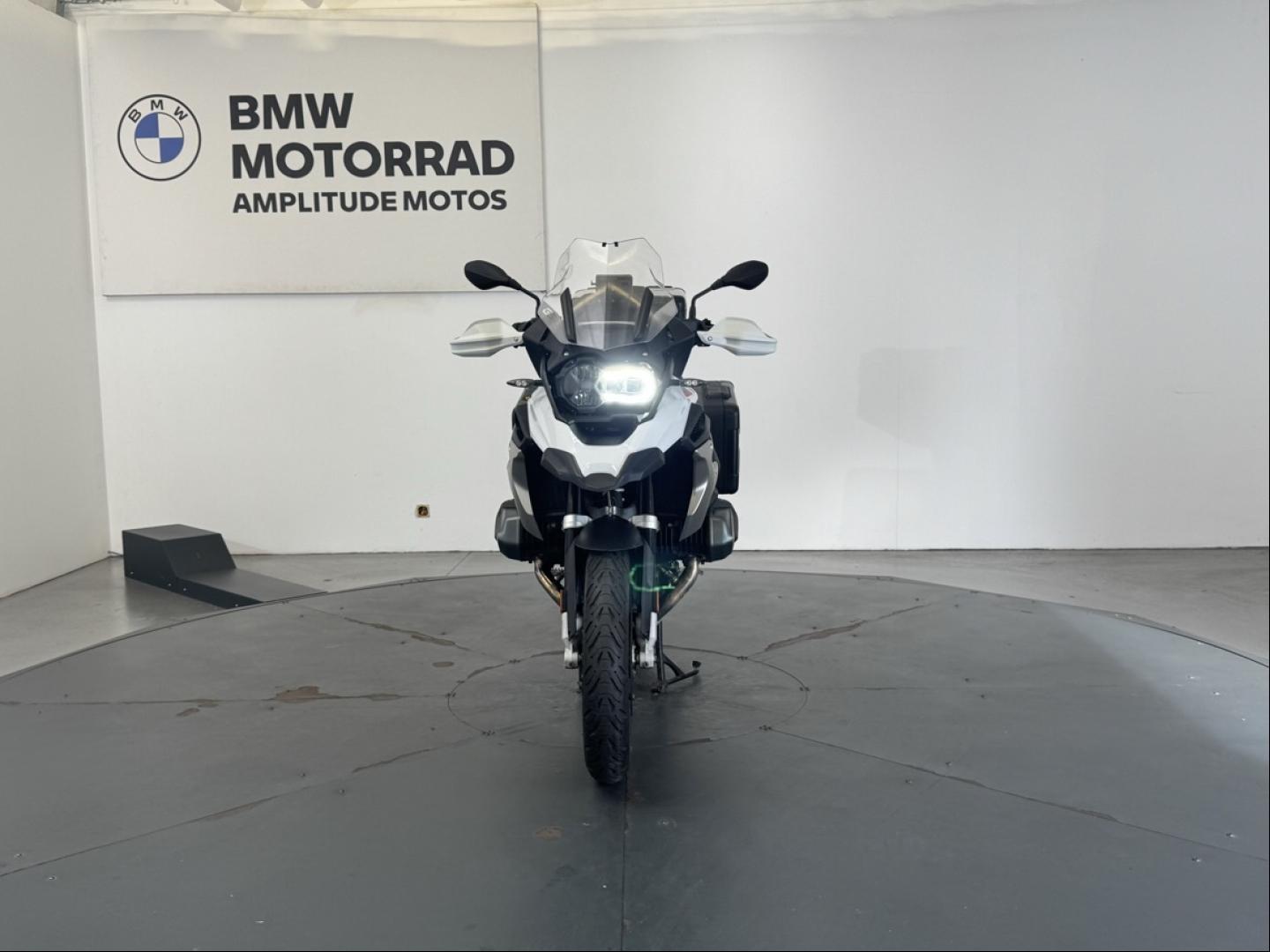 BMW R