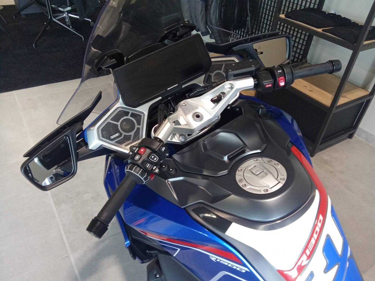 BMW R