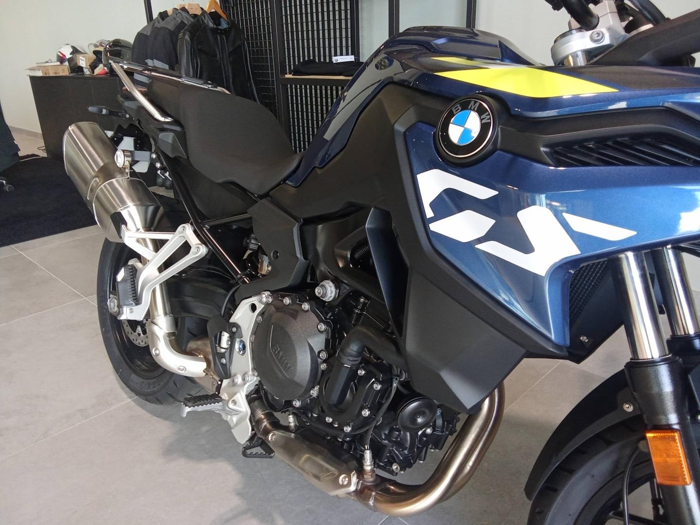 BMW F