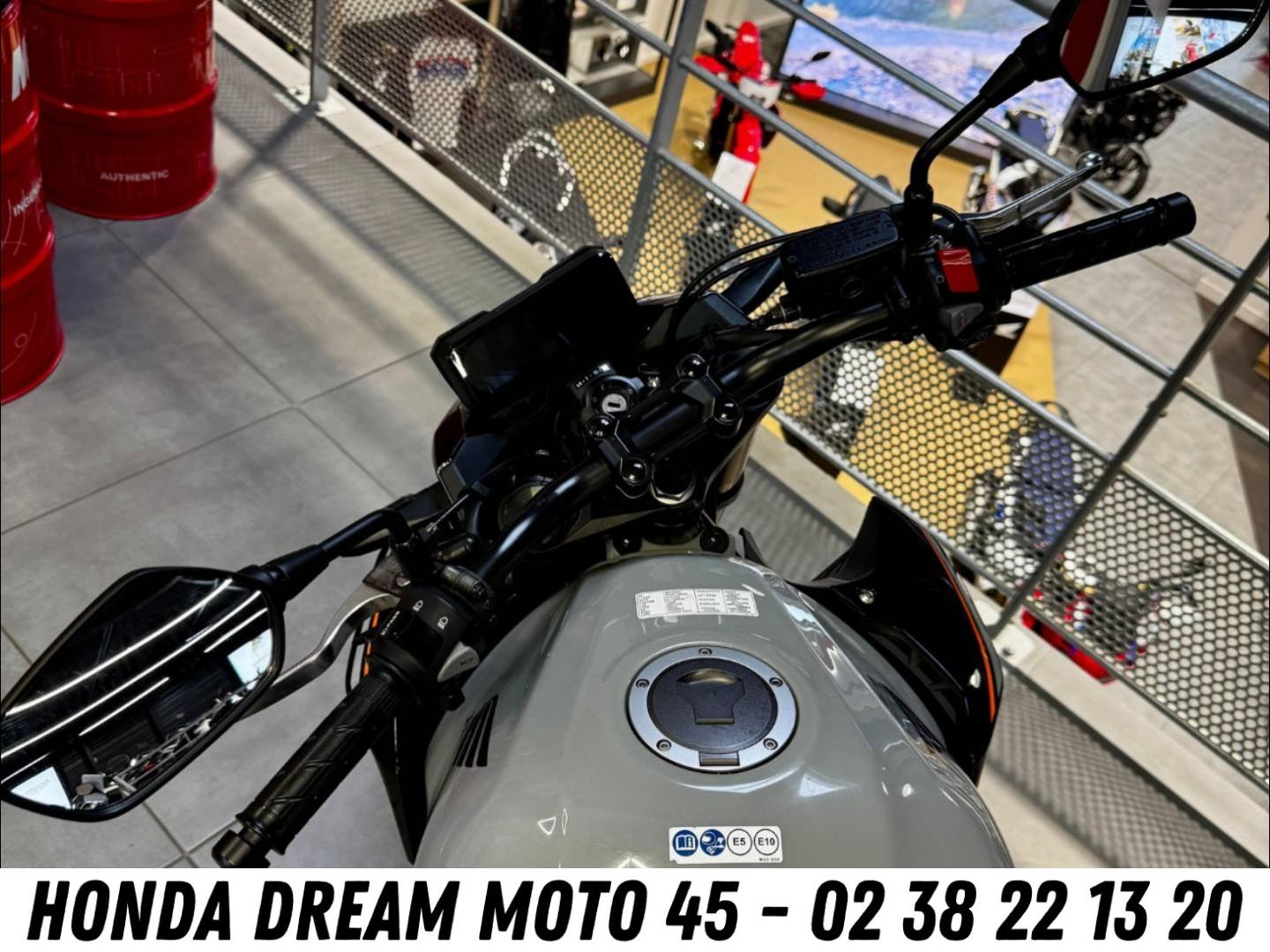 HONDA CB