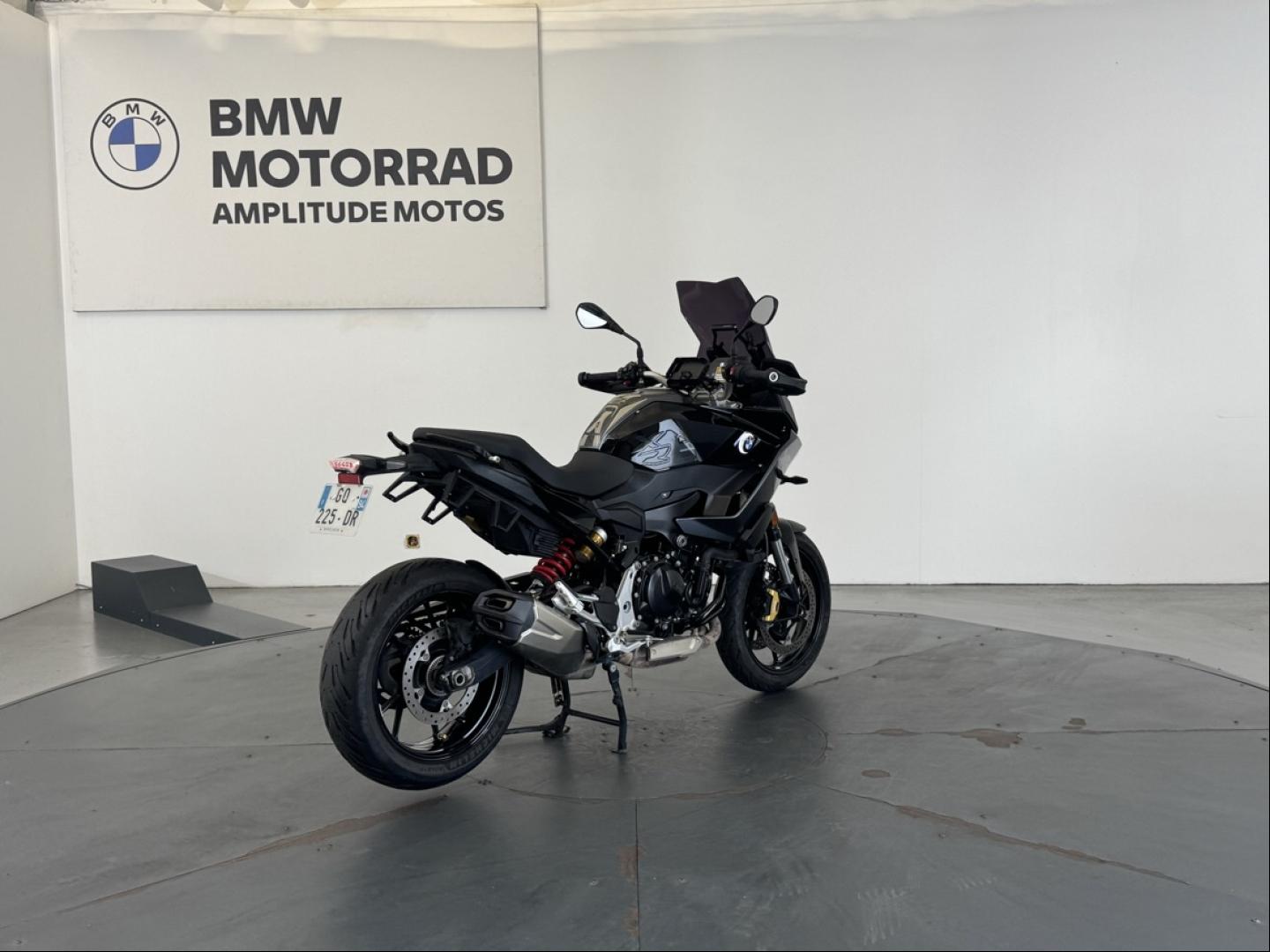 BMW F