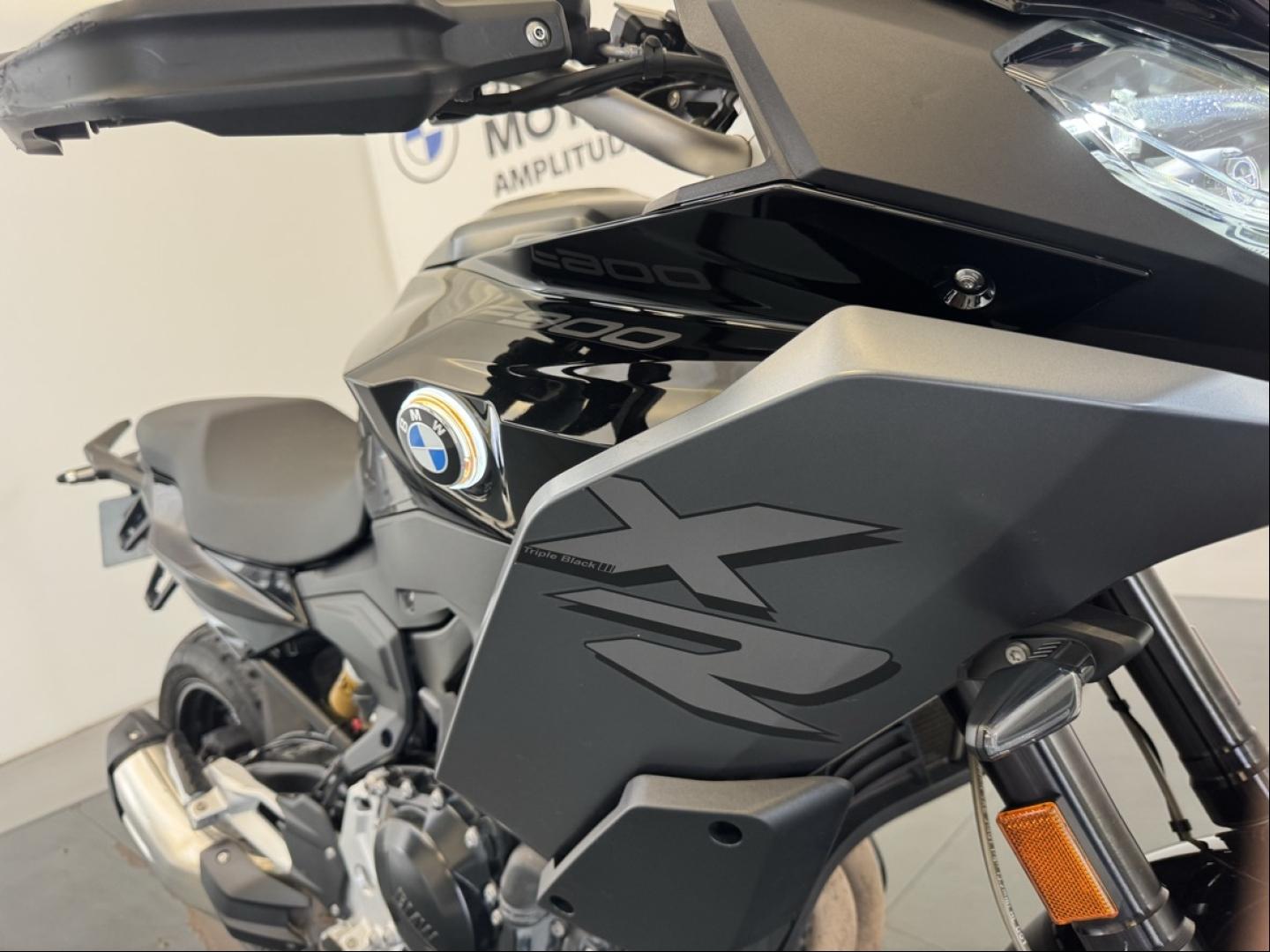BMW F